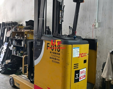 Xe Nâng Điện Đứng Lái TCM 5.5M