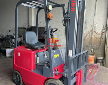 Xe nâng điện ngồi lái NICHIYU