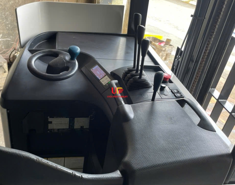 Xe Nâng Điện Đứng Lái NICHIYU
