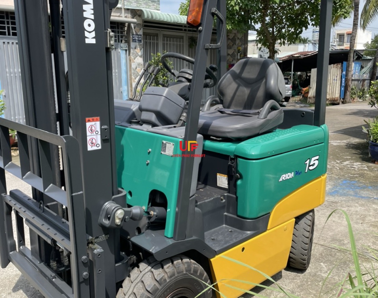 Xe nâng điện komatsu