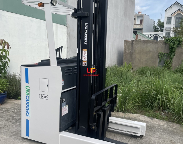 Xe nâng điện TCM UNICARRIERS