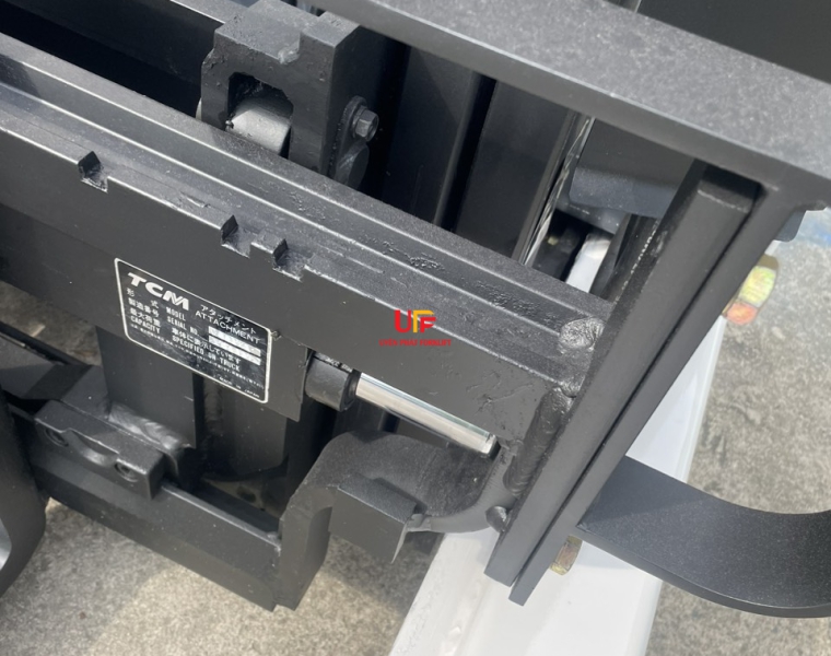Xe nâng điện TCM UNICARRIERS