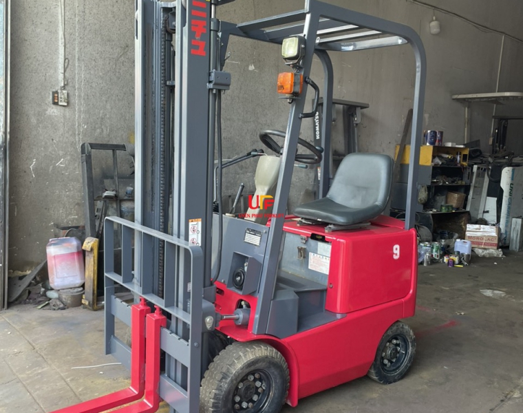 Xe nâng điện ngồi lái NICHIYU