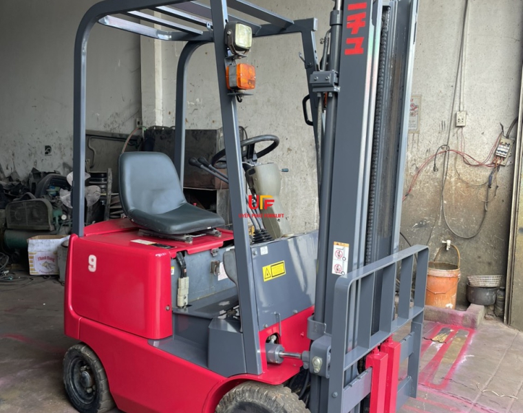 Xe nâng điện ngồi lái NICHIYU