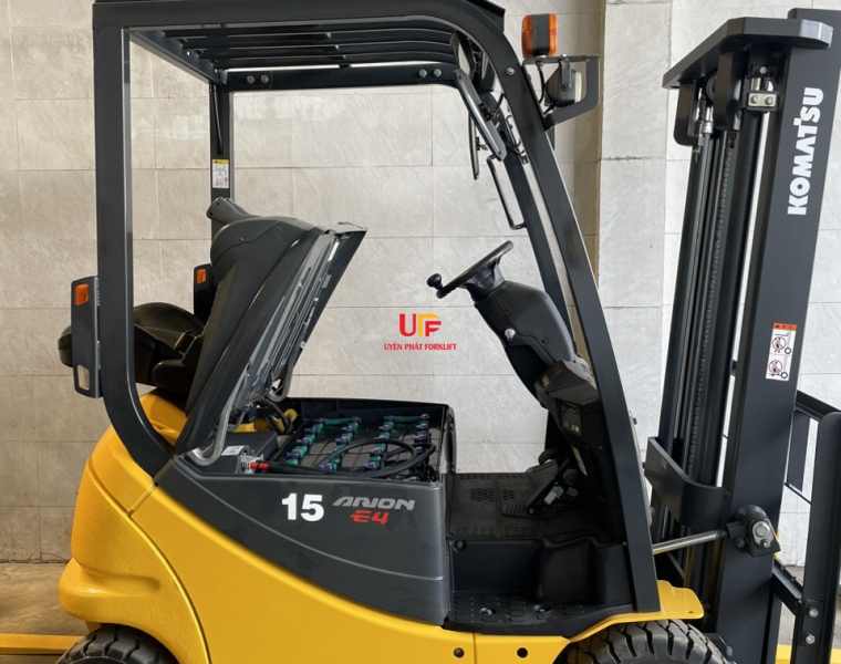 Xe Nâng Điện Komatsu FB15-12