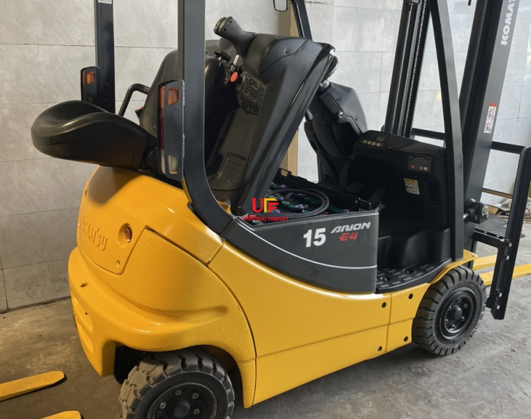 Xe Nâng Điện Komatsu FB15-12