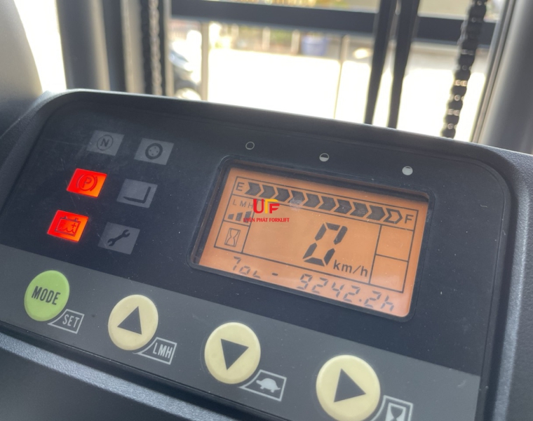 KOMATSU 3 Bánh - FB15M-12 - 2015