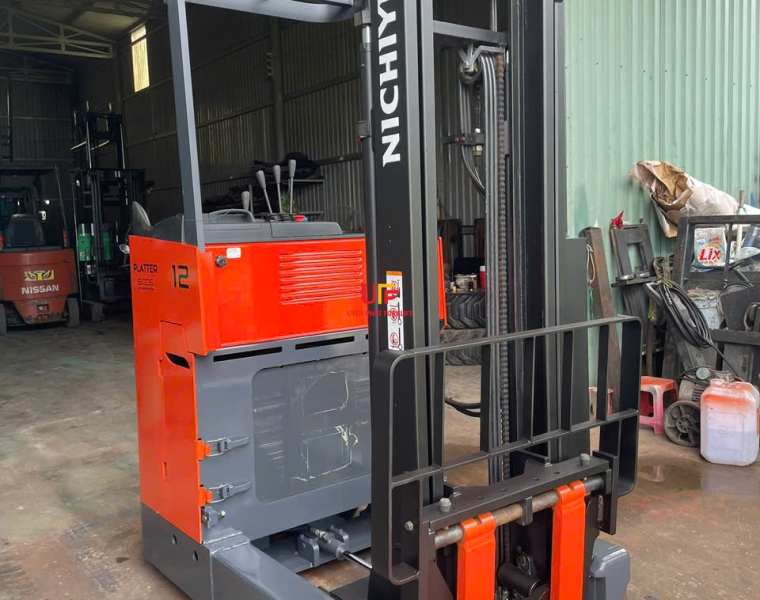 Xe Nâng Điện Nichiyu Đứng Lái