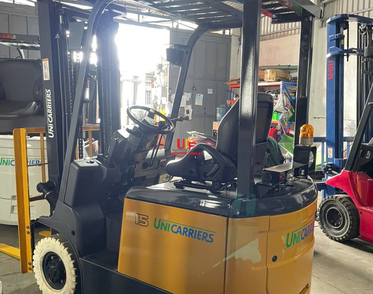 Xe Nâng Điện Ngồi Lái Unicarries 1.5 Tấn