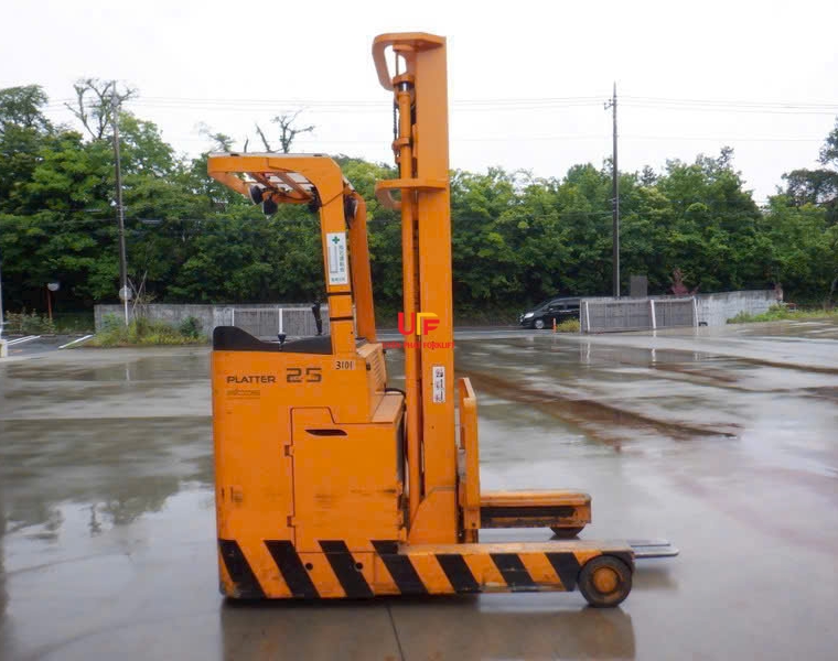 Xe Nâng Điện NICHIYU Ngồi Lái 2.5 Tấn